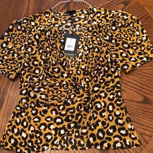 NWT WHO WHAT WHERE print top size medium